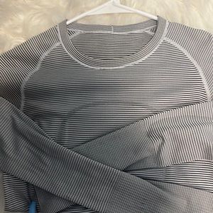 striped lulu swiftly tech